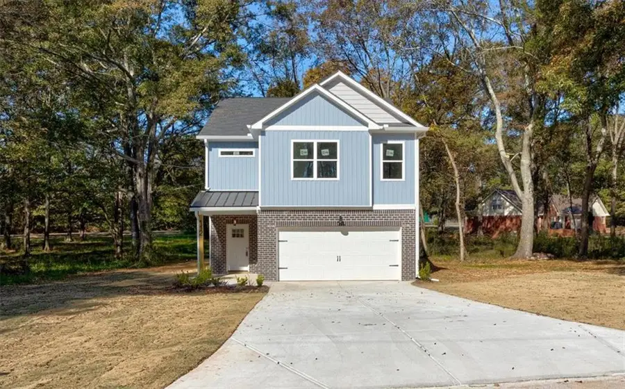 112 Roberts Rd, Locust Grove, GA 30248 - #2