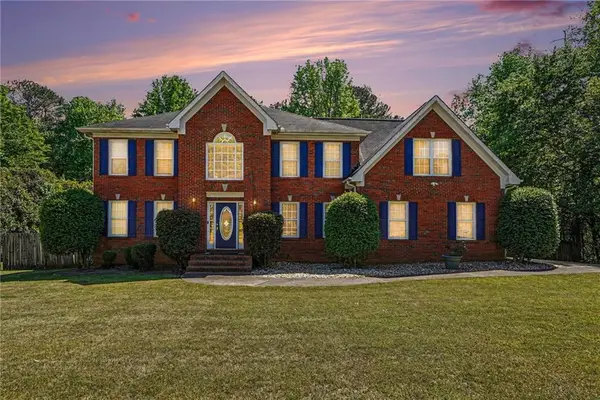 129 Crown Walk, Mcdonough, GA 30253