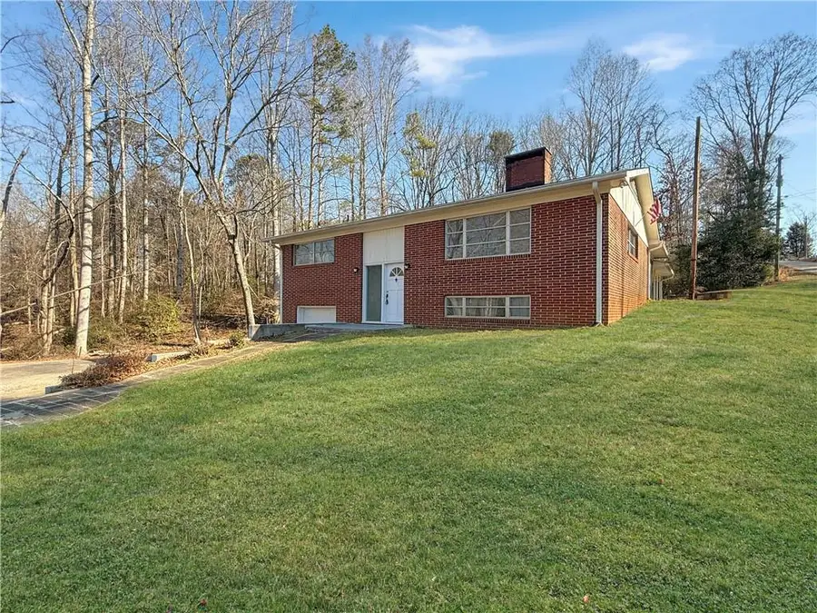 3911 Fraser Circle, Gainesville, GA 30506 - #2