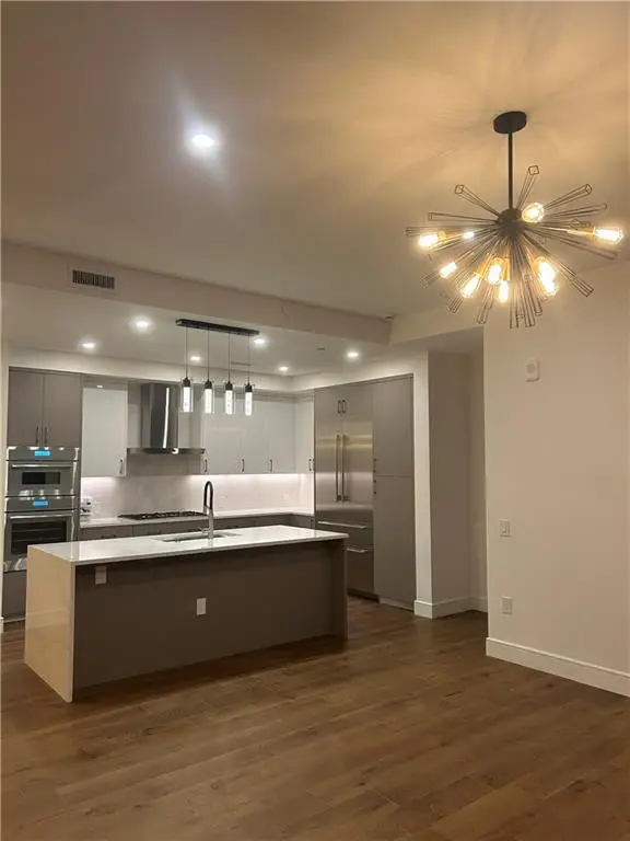 2425 Peachtree Road Ne #503, Atlanta, GA 30305