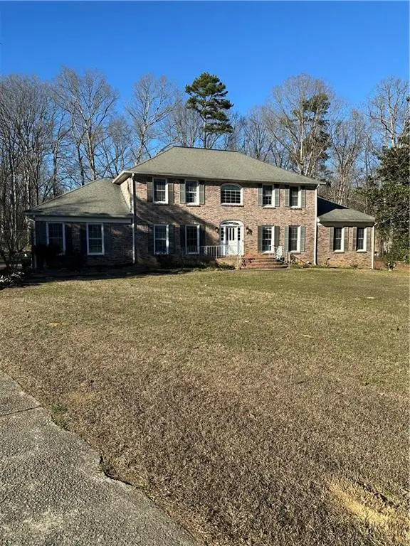 560 Hawthorne Drive, Fayetteville, GA 30214