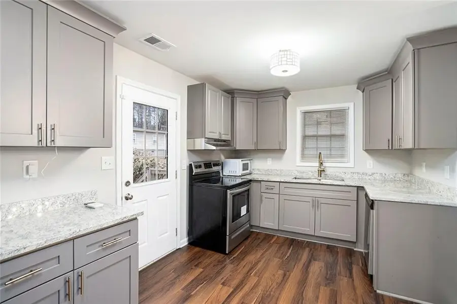 1643 Mary George Avenue Nw, Atlanta, GA 30318 - #3