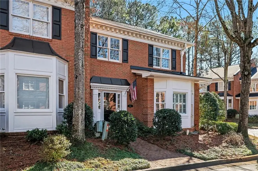 5427 Trentham Drive, Dunwoody, GA 30338 - #3