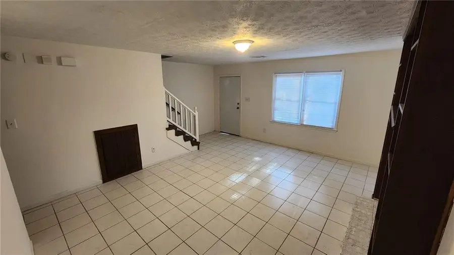 631 Hunting Creek Lane Se, Conyers, GA 30013 - #2