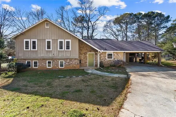 3283 Kimberly Woods Court Sw, Lilburn, GA 30047