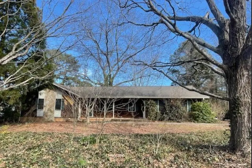 3346 San Antonio Drive, Snellville, GA 30039 - #1