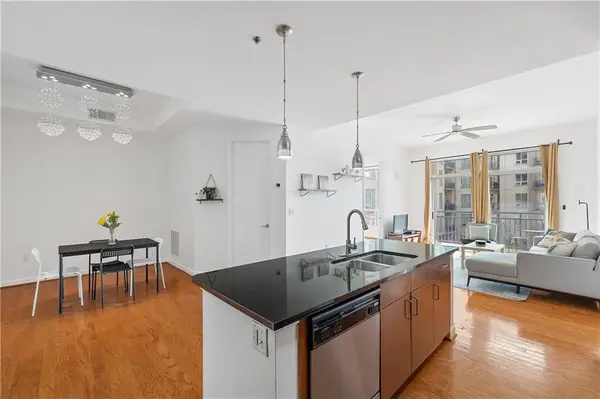 711 Cosmopolitan Drive Ne #300, Atlanta, GA 30324