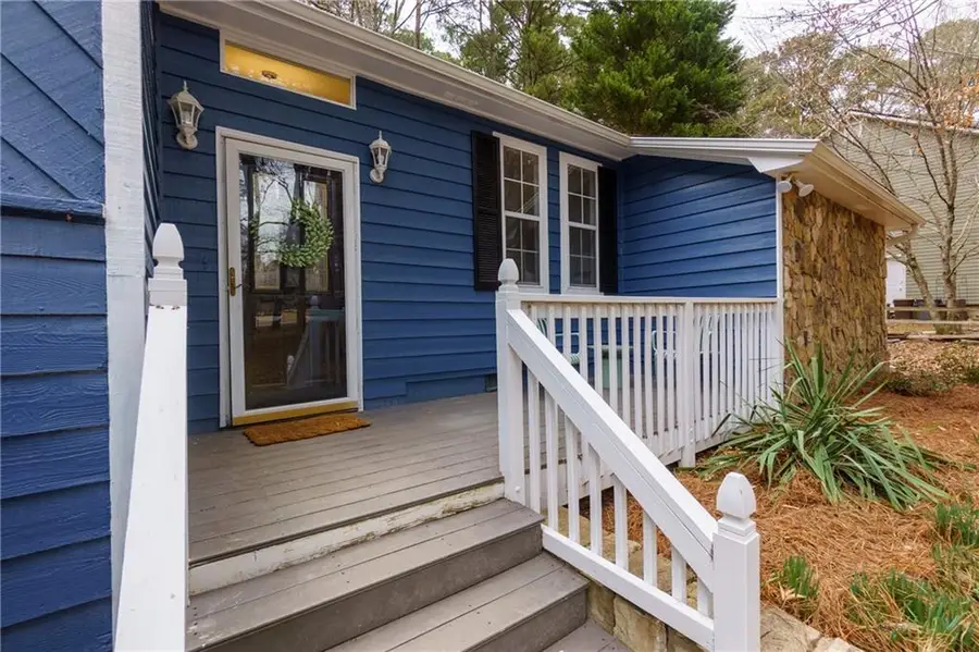 520 Victoria Road, Woodstock, GA 30189 - #3