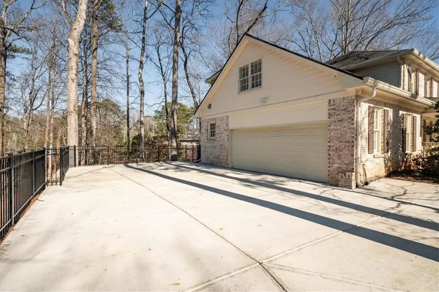 5368 Trowbridge Drive, Dunwoody, GA 30338 - #2