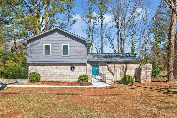 3940 Pinehurst Valley Drive, Decatur, GA 30034