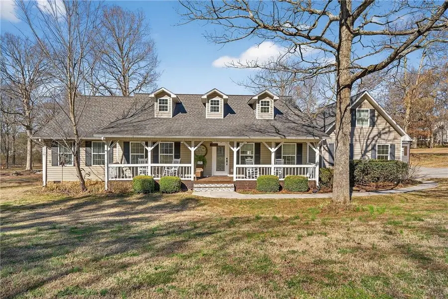 165 Richland Street, Calhoun, GA 30701 - #2