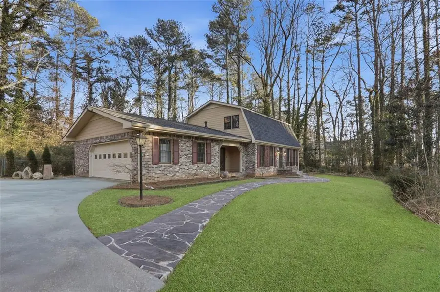 2037 Stoneleigh Drive, Stone Mountain, GA 30087 - #3