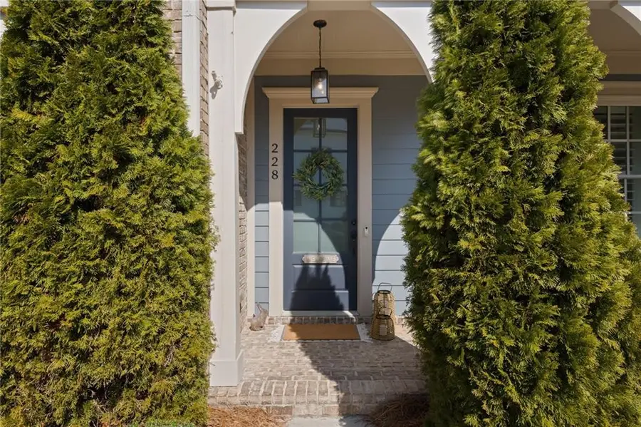 228 Dawson Drive, Woodstock, GA 30188 - #2