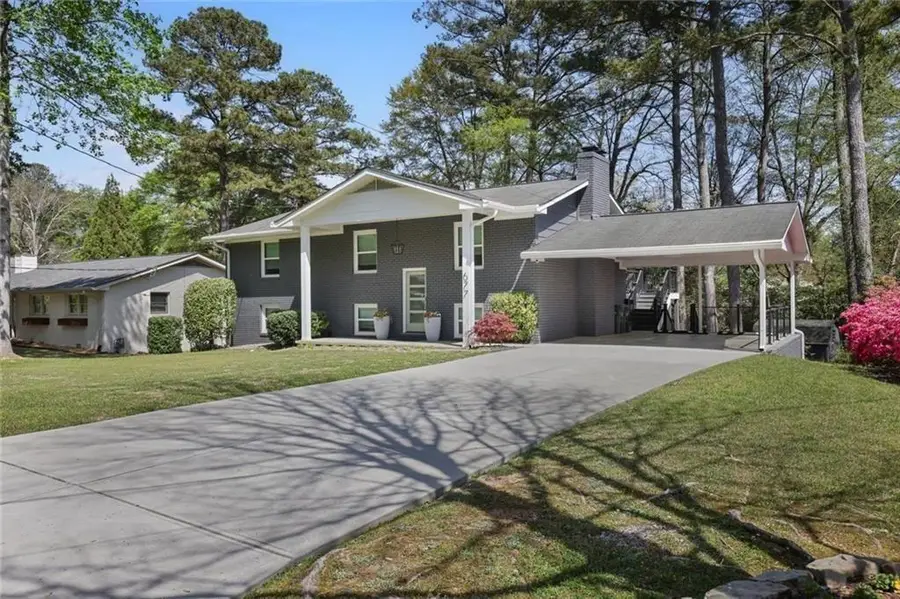 677 Hillandale Circle Sw, Marietta, GA 30064 - #2