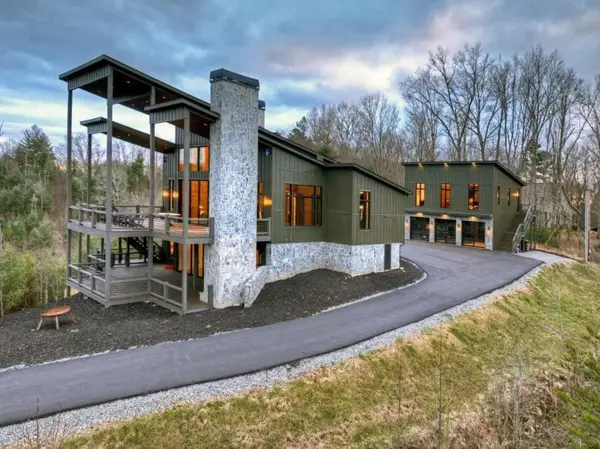 156 Coles Crossing Road, Mineral Bluff, GA 30559