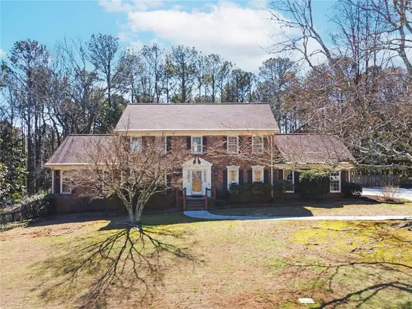 5877 Millstone Run, Stone Mountain, GA 30087