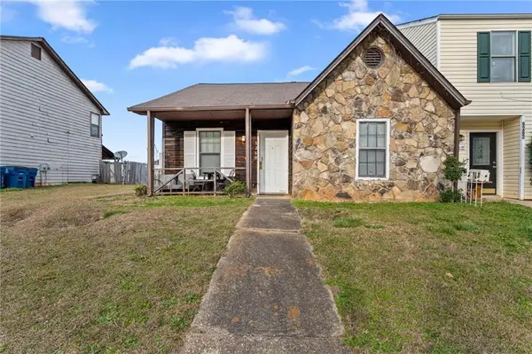 8260 Canyon Forge Drive, Riverdale, GA 30274