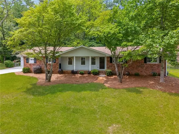 4444 Bending River Trail Sw, Lilburn, GA 30047