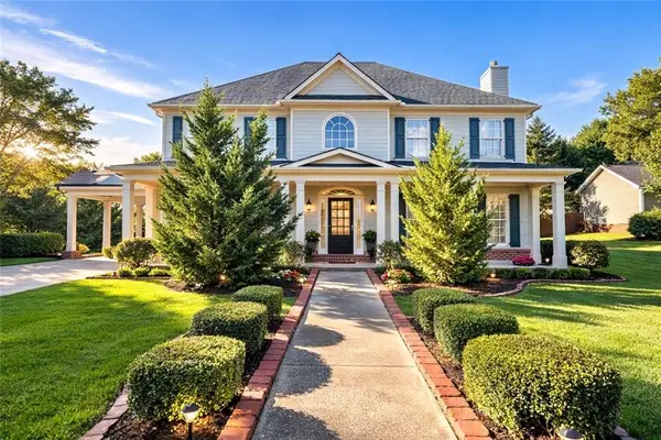 3825 Bay Grove Way, Loganville, GA 30052