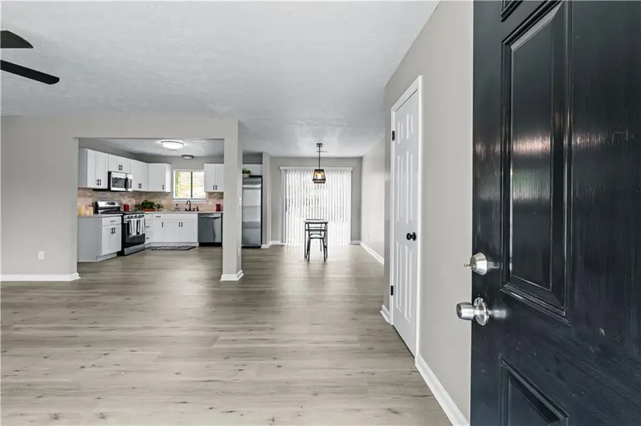 8160 Winewood Way, Riverdale, GA 30274 - #2