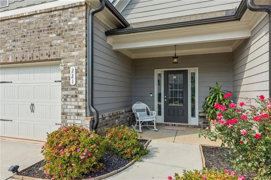 221 Charlotte Drive, Hoschton, GA 30548 - #2