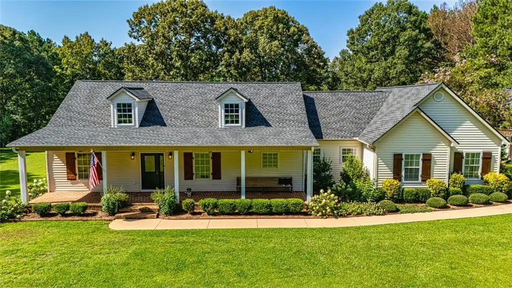 696 State Rte 18, Barnesville, GA 30204 - #1