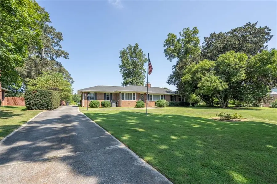112 College Circle, Cedartown, GA 30125 - #2