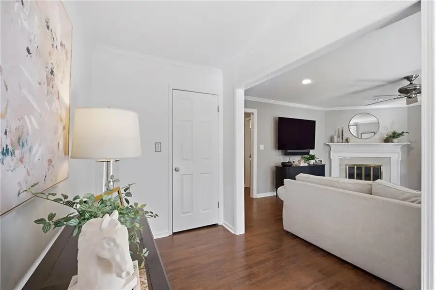 275 The South Chace, Atlanta, GA 30328 - #3