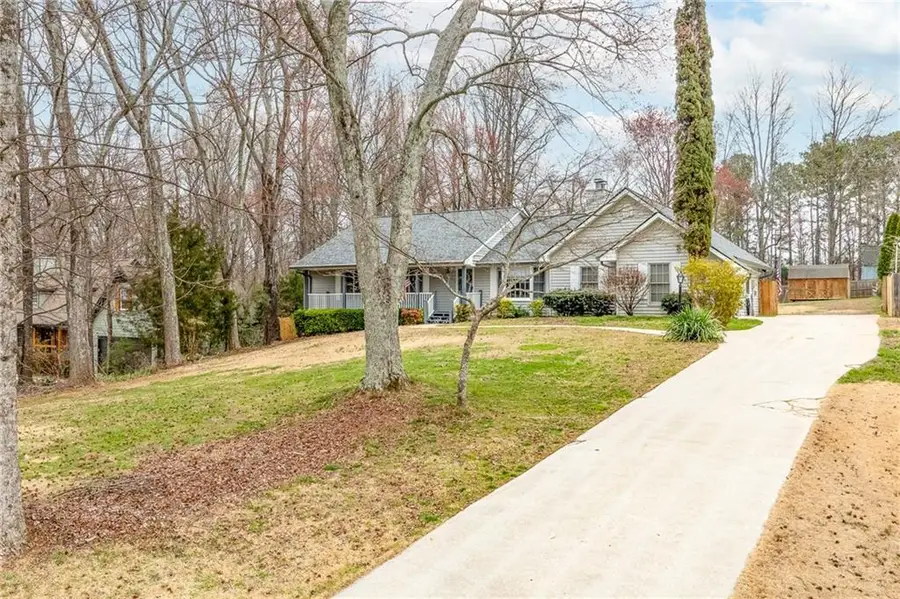 5730 Garden Walk, Flowery Branch, GA 30542 - #2