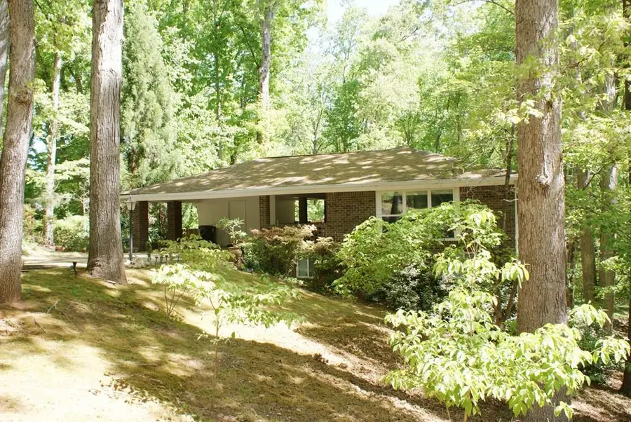 1146 Lakeshore Drive, Gainesville, GA 30501 - #2
