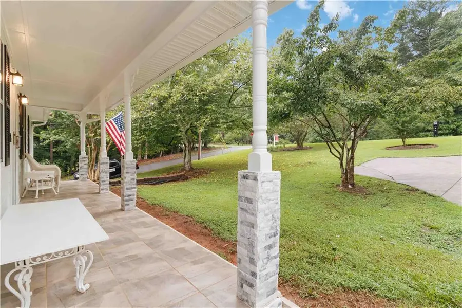 6428 Paradise Point Road, Flowery Branch, GA 30542 - #2