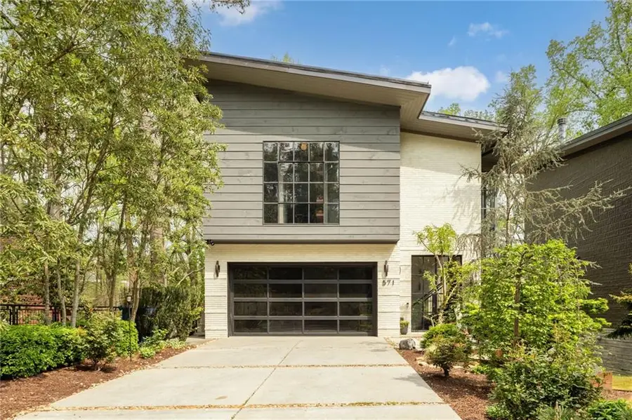 571 Overbrook Drive Nw, Atlanta, GA 30318 - #2