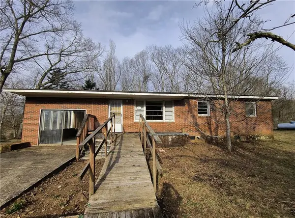 3525 Chestnut Gap Road, Blue Ridge, GA 30513