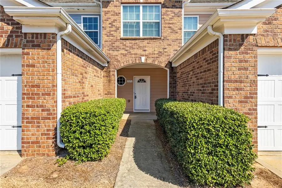 321 Village Drive, Loganville, GA 30052 - #2