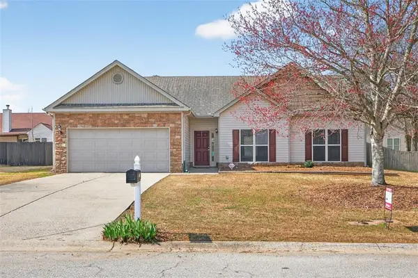 1412 Silvergate Way, Winder, GA 30680
