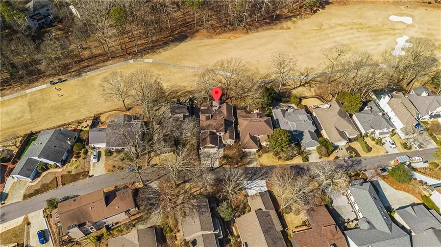 10120 Kinross Road, Roswell, GA 30076 - #2