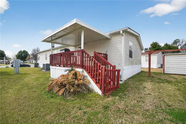 915 Bel Air Boulevard, Hampton, GA 30228