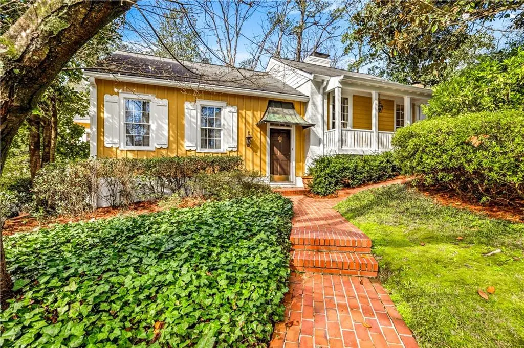 547 Spring Valley Road Nw, Atlanta, GA 30318 - #1