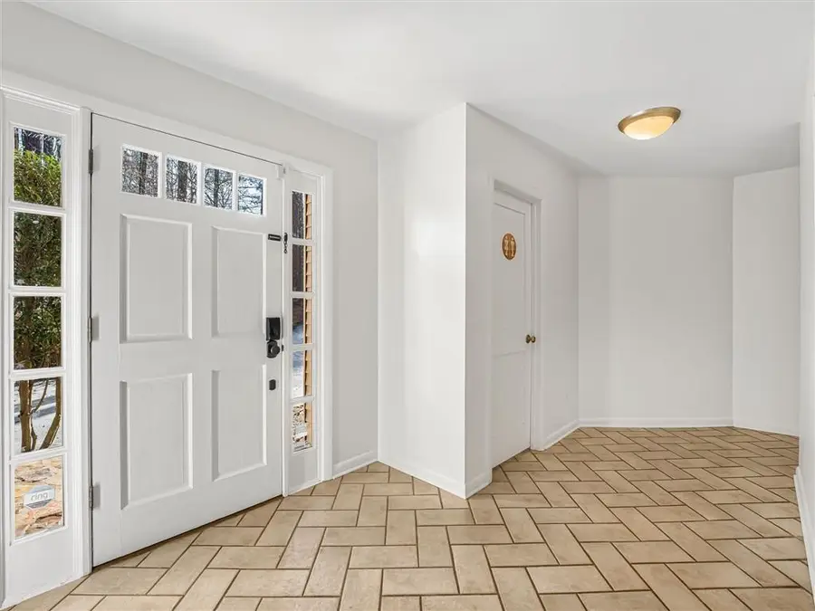 100 Mount Shasta Lane, Alpharetta, GA 30022 - #3