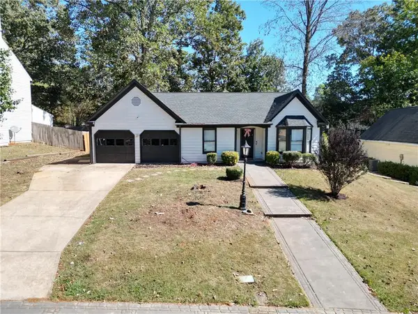 1089 Legacy Lane, Lawrenceville, GA 30044