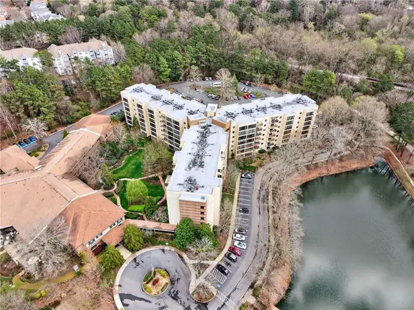 1800 Clairmont Lake #A227, Decatur, GA 30033