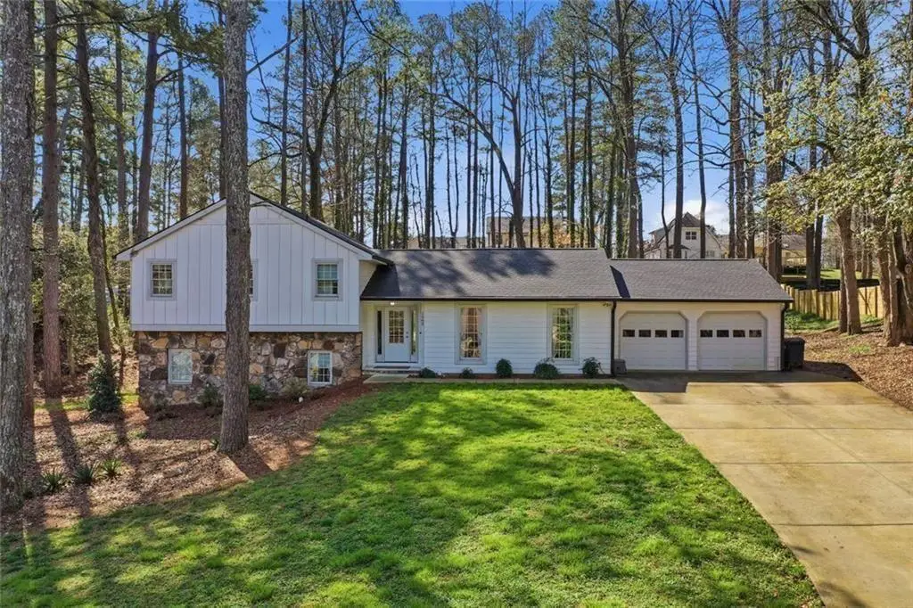 1562 Hillhaven Drive, Marietta, GA 30062 - #1