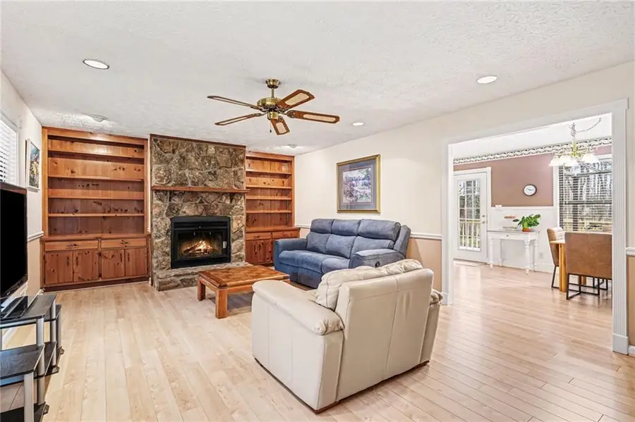 243 Sabrina Court, Woodstock, GA 30188 - #2