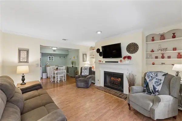 2046 Brian Way, Decatur, GA 30033