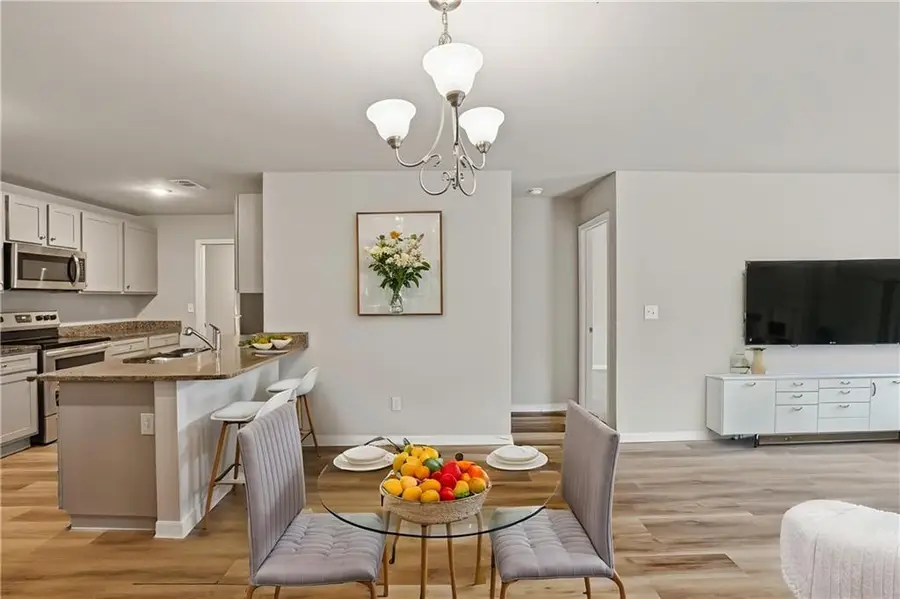 122 W Lexington Avenue, Griffin, GA 30223 - #2