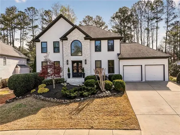 813 Hillcrest Lane, Woodstock, GA 30189