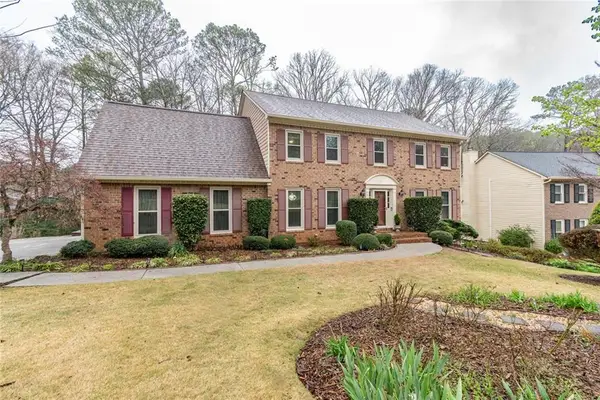 1377 Red Fox Run Sw, Lilburn, GA 30047