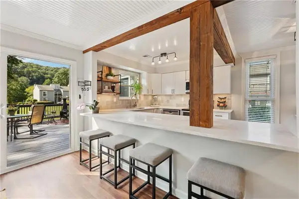 1027 Riverbend Club Drive Se, Atlanta, GA 30339