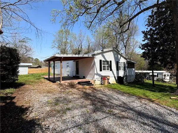 440 Cherry Street Se, Acworth, GA 30102