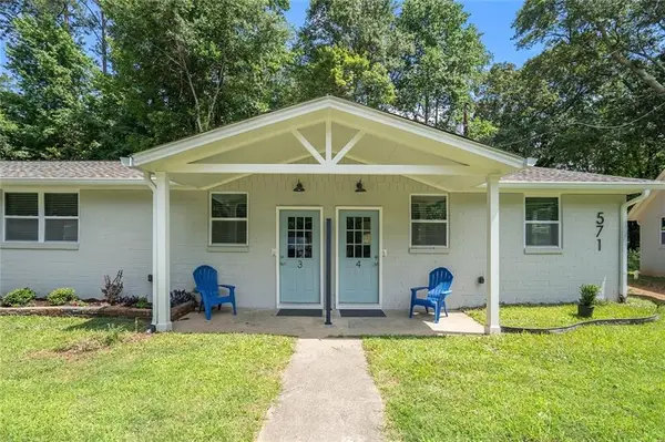 561 Eva Kennedy Road, Suwanee, GA 30024